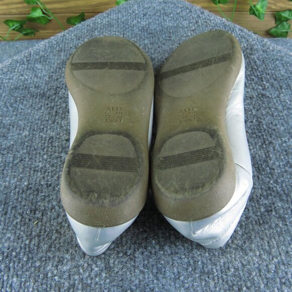 Naturalizer Women's Flexy Flat Silver‎ Leather Size 6.5M Used 2025 - Picture 5 of 6